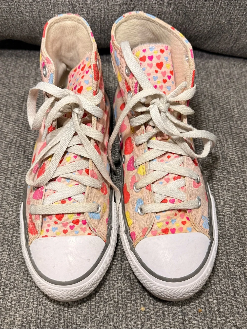 Converse All Star Chuck Taylor High Top Pink Hearts  sneakers youth Size 5